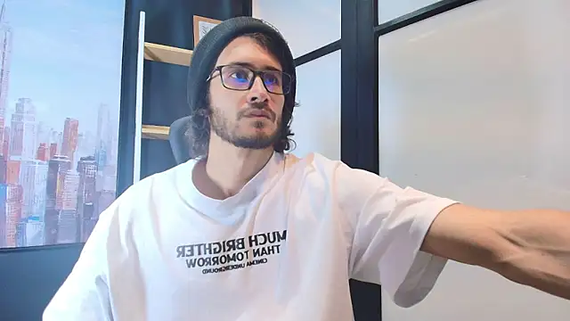 Loggan donnelly online show from March 13, 2025, 8:11 pm