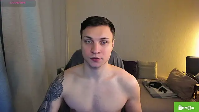 handsome guy01 online show from February 28, 2026, 4:41 pm