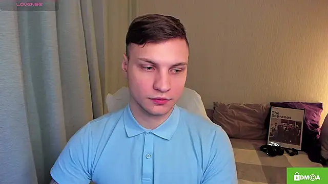 handsome guy01 online show from April 25, 2026, 9:01 pm