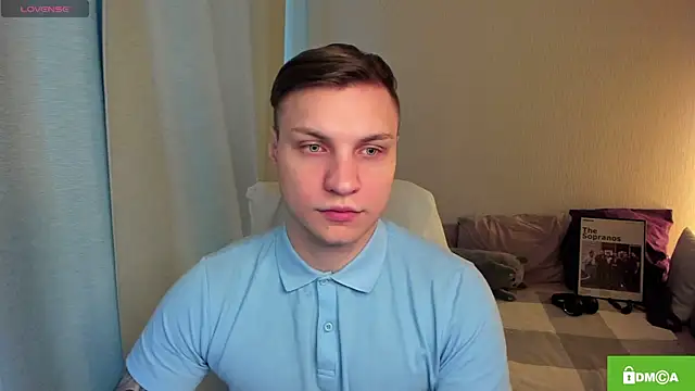 handsome guy01 online show from April 28, 2026, 6:18 am