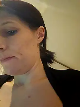 Lenchen  online show from January 19, 2025, 8:09 pm