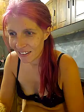 Snapshot of Lenchen_ chatting on May 16, 2026, 7:34 pm Lenchen online show from May 16, 2026, 7:34 pm