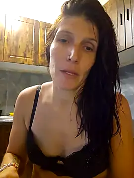 Snapshot of Lenchen_ chatting on June 13, 2026, 7:56 pm Lenchen online show from June 13, 2026, 7:56 pm