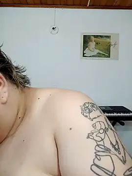 Snapshot of amalia_love chatting on January 16, 2025, 10:02 pm amalia love online show from January 16, 2025, 10:02 pm