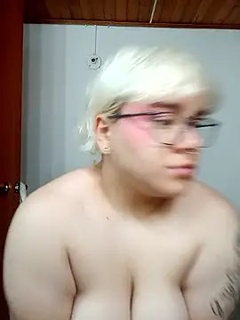 Snapshot of amalia_love chatting on September 14, 2025, 4:50 pm amalia love online show from September 14, 2025, 4:50 pm