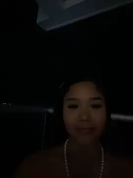 Snapshot of Gerallima_1 chatting on March 6, 2025, 1:37 am Gerallima 1 online show from March 6, 2025, 1:37 am