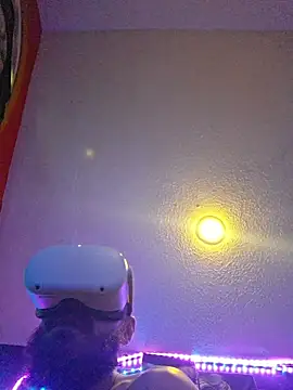 kjs daddy123 online show from February 15, 2026, 2:03 pm