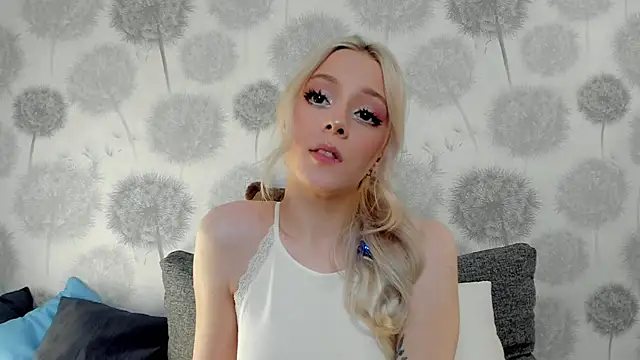 Snapshot of EngelFugler chatting on January 16, 2025, 11:37 am EngelFugler online show from January 16, 2025, 11:37 am