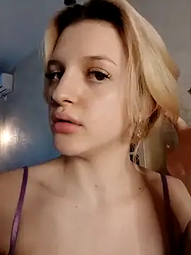 Snapshot of ShySonya chatting on December 1, 2024, 7:36 pm ShySonya online show from December 1, 2024, 7:36 pm