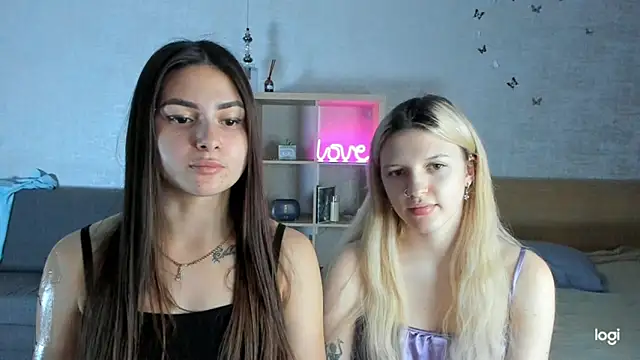 Snapshot of ShySonya chatting on December 20, 2024, 1:43 pm ShySonya online show from December 20, 2024, 1:43 pm