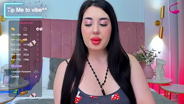 Mayzzie online show from September 21, 2025, 7:15 pm