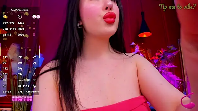 Snapshot of Mayzzie chatting on June 6, 2026, 7:29 pm Mayzzie online show from June 6, 2026, 7:29 pm