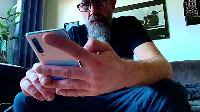 Snapshot of Kingsscepter chatting on March 7, 2025, 2:01 pm Kingsscepter online show from March 7, 2025, 2:01 pm