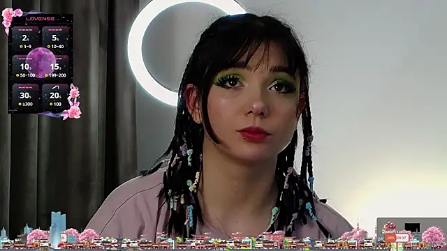 AveryWillow online show from March 4, 2025, 5:56 pm