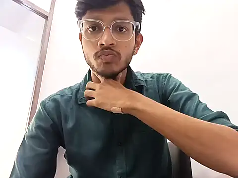 Snapshot of skinnyyyyyyyyy chatting on January 31, 2025, 7:29 am skinnyyyyyyyyy online show from January 31, 2025, 7:29 am