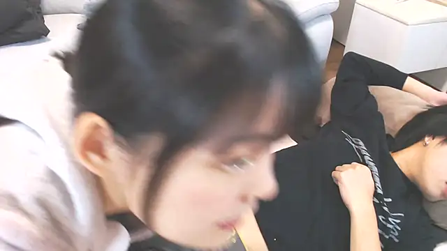 Snapshot of nmnk_CH chatting on December 22, 2024, 5:10 pm nmnk CH online show from December 22, 2024, 5:10 pm