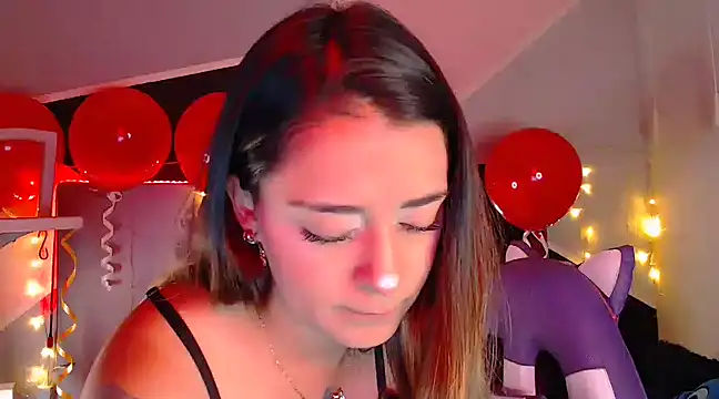 Samanta james19 online show from February 15, 2025, 4:56 pm