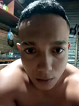 Snapshot of tayson_ chatting on January 10, 2025, 11:00 am tayson online show from January 10, 2025, 11:00 am