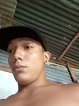 Snapshot of tayson_ chatting on February 6, 2025, 6:13 pm tayson online show from February 6, 2025, 6:13 pm