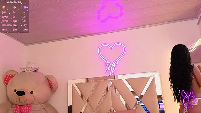 Snapshot of Jazmin_tay chatting on October 31, 2025, 11:55 am Jazmin tay online show from October 31, 2025, 11:55 am