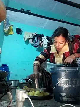 Surajpuja79 online show from December 5, 2025, 3:59 am