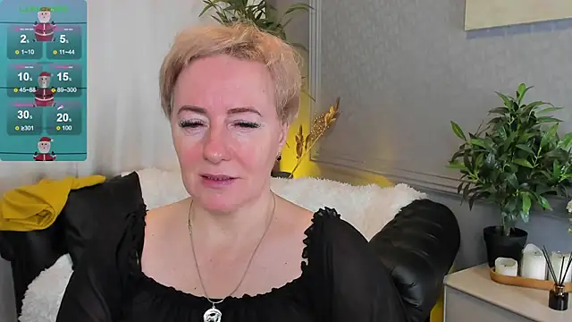 Snapshot of Nika_Smit chatting on December 21, 2024, 5:36 am Nika Smit online show from December 21, 2024, 5:36 am