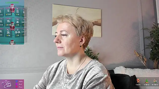 Snapshot of Nika_Smit chatting on December 25, 2024, 5:05 am Nika Smit online show from December 25, 2024, 5:05 am