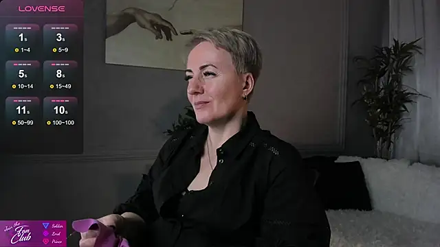 Snapshot of Nika_Smit chatting on February 16, 2025, 12:10 pm Nika Smit online show from February 16, 2025, 12:10 pm