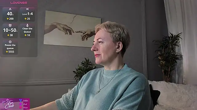 Snapshot of Nika_Smit chatting on March 23, 2025, 5:00 am Nika Smit online show from March 23, 2025, 5:00 am