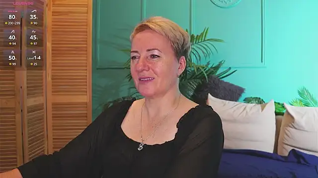 Snapshot of Nika_Smit chatting on September 14, 2025, 5:17 am Nika Smit online show from September 14, 2025, 5:17 am