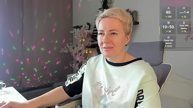 Nika Smit online show from January 9, 2026, 11:02 am