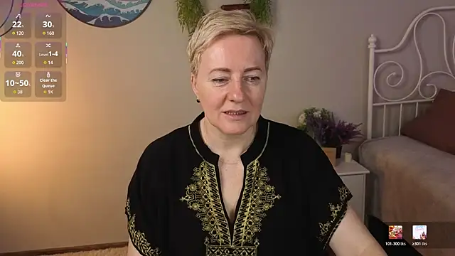 Nika Smit online show from May 8, 2026, 5:13 am