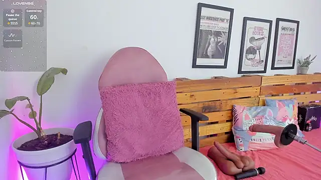 Alisson Boobs  online show from March 14, 2026, 9:09 pm