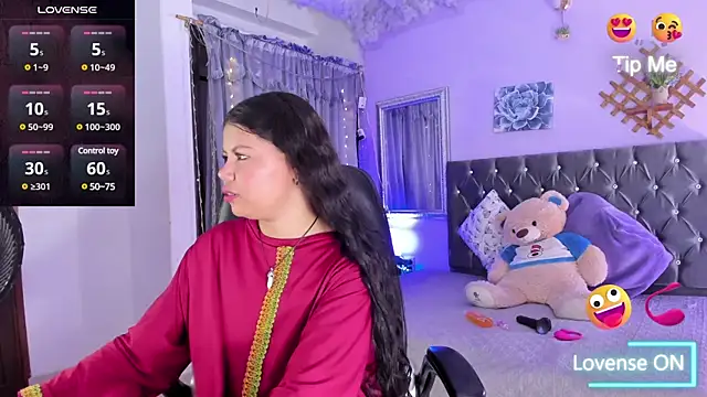 ShairaAwada online show from December 3, 2024, 12:16 pm