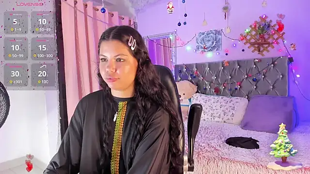 ShairaAwada online show from December 11, 2024, 3:47 pm