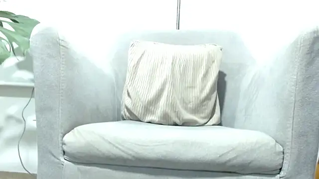 estebandelouis online show from June 10, 2026, 11:57 pm