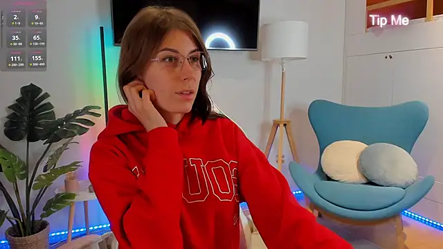 Hailey Green online show from May 25, 2026, 9:21 pm