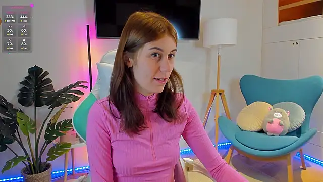 Hailey Green online show from July 6, 2026, 9:06 pm