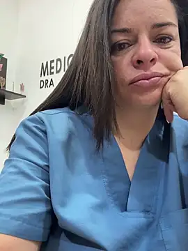 NATHALIA-28  online show from April 22, 2026, 11:56 am