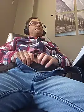 dadbod1178 online show from February 20, 2025, 7:41 pm