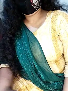 Snapshot of Nilanjona-Ray chatting on December 17, 2025, 9:48 am Nilanjona-Ray online show from December 17, 2025, 9:48 am