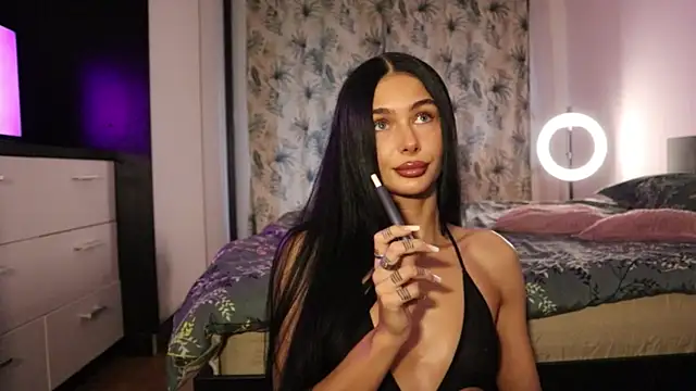 Snapshot of IvyKaelani chatting on November 26, 2025, 12:50 pm IvyKaelani online show from November 26, 2025, 12:50 pm