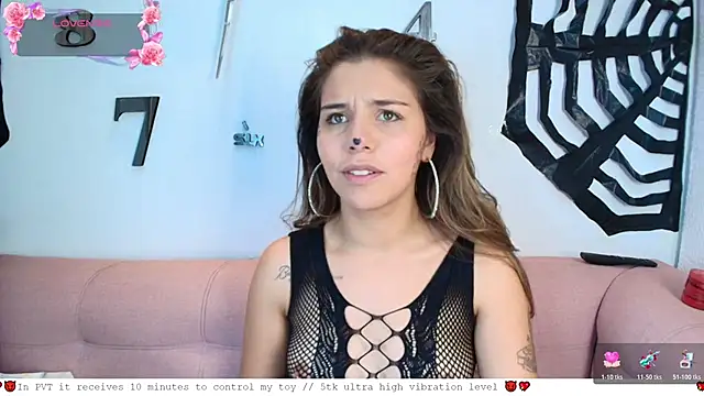 Snapshot of 1Sloppy_Fox4 chatting on October 26, 2025, 4:51 am 1Sloppy Fox4 online show from October 26, 2025, 4:51 am