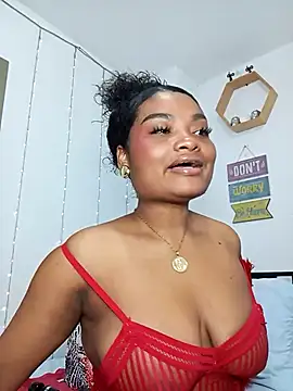 Snapshot of gianna_smith chatting on November 16, 2025, 6:35 pm gianna smith online show from November 16, 2025, 6:35 pm