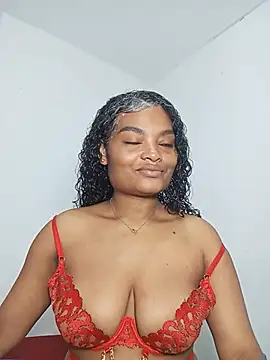 Snapshot of gianna_smith chatting on May 16, 2026, 6:10 am gianna smith online show from May 16, 2026, 6:10 am