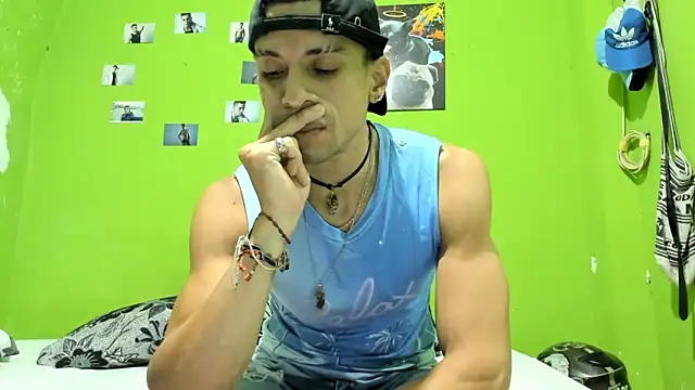 Snapshot of MikeRose94 chatting on June 8, 2026, 5:02 pm MikeRose94 online show from June 8, 2026, 5:02 pm