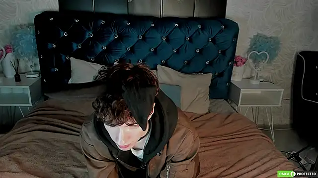 TrevorBenson online show from September 12, 2025, 6:08 pm