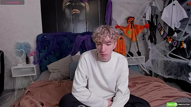 TrevorBenson online show from October 22, 2025, 3:07 am