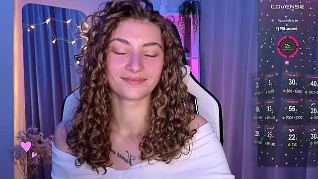 lady curls online show from March 5, 2025, 9:15 pm