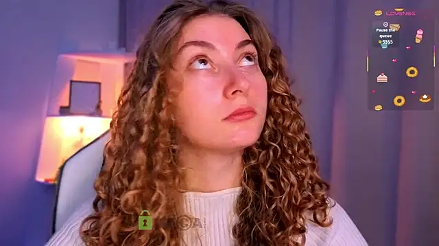 lady curls online show from October 3, 2025, 9:45 pm